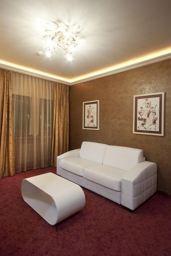 Hotel Sucevic Garni بلغراد المظهر الخارجي الصورة