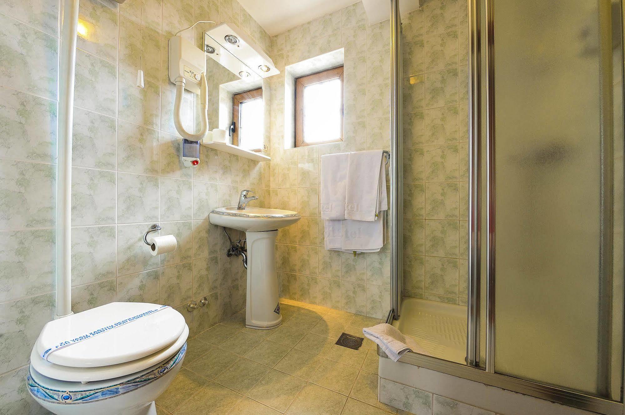 Hotel Sucevic Garni بلغراد المظهر الخارجي الصورة
