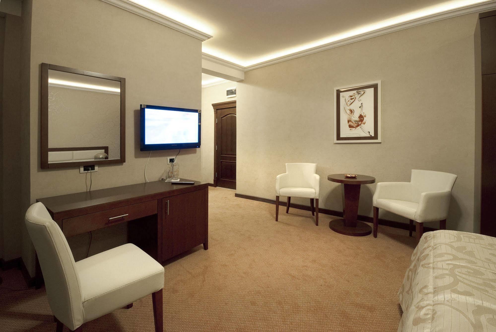 Hotel Sucevic Garni بلغراد المظهر الخارجي الصورة