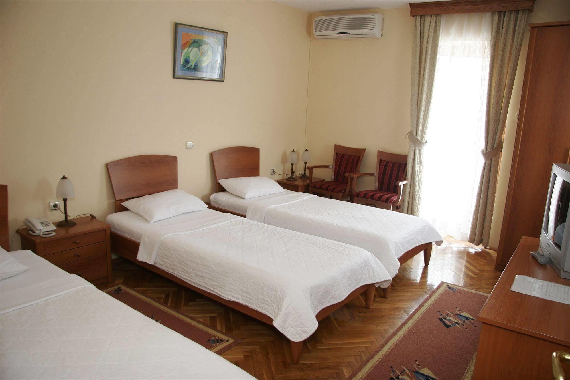 Hotel Sucevic Garni بلغراد المظهر الخارجي الصورة