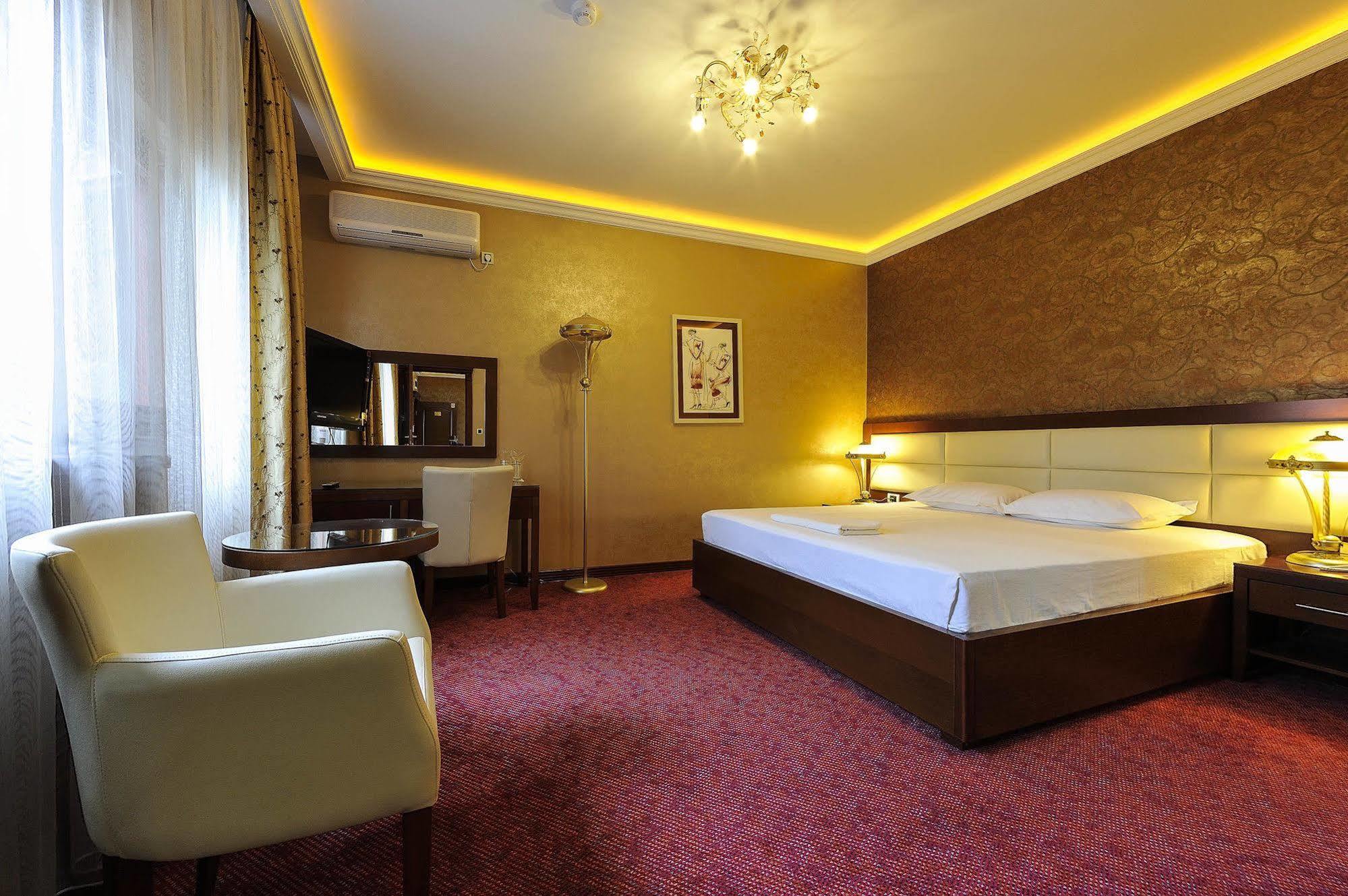 Hotel Sucevic Garni بلغراد المظهر الخارجي الصورة